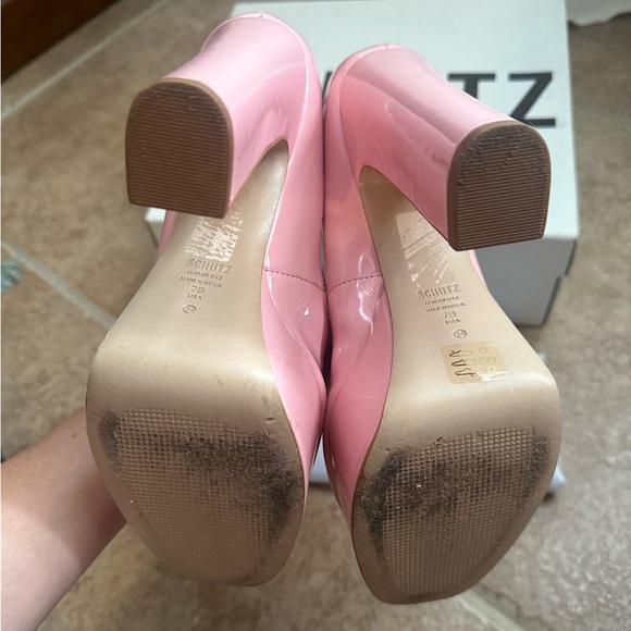 Schutz Light Pink Patent Leather Renee Heel, Size 7 - Picture 6 of 7